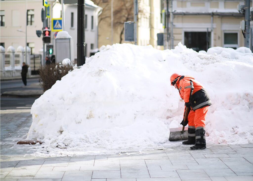 Snow removal companies specialize in clearing snow from parking lots, ensuring that businesses can remain open and customers can safely access their facilities.