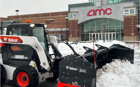 commercial snow removal img